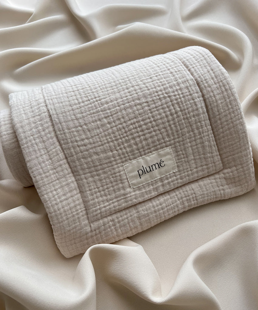 Burp cloths with silicone filling natural