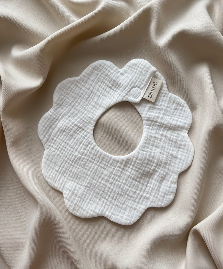 Muslin bib vanilla