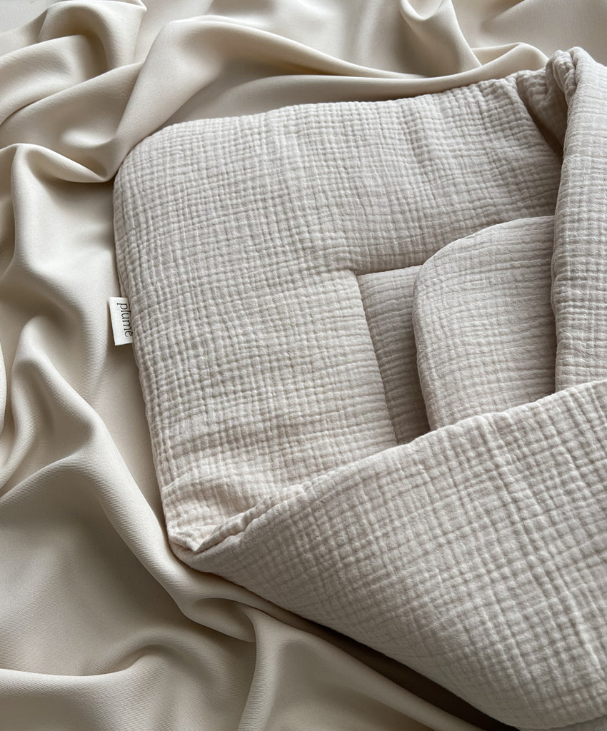 Swaddle wrap muslin blanket with bow natural